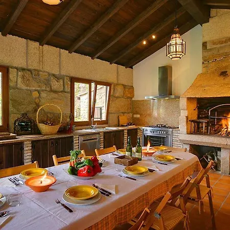 Sleeps 8 Pool Wifi