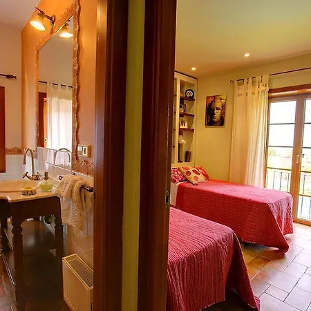 Villa Sleeps 8 Pool Wifi Baiona